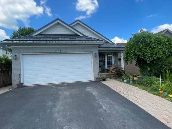 98 Brubacher St #1, Kitchener, ON N2H 2W2