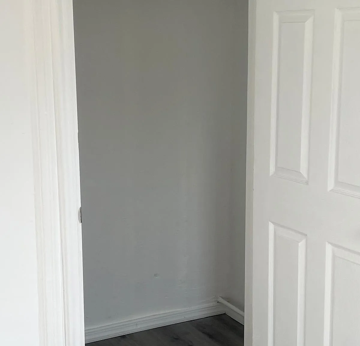 2 bed, 900 sqft, $2,200 — Photo 2