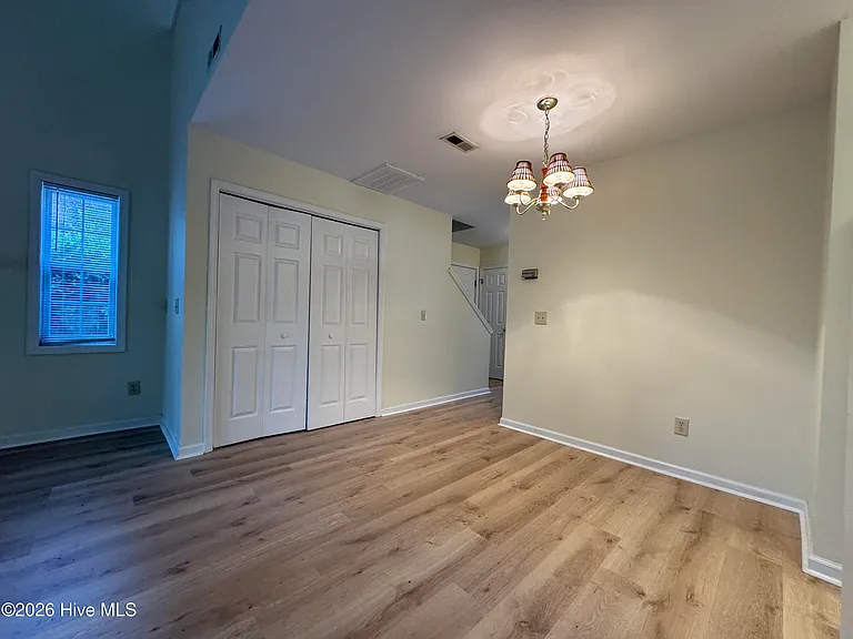 5147 Lamppost Cir — Photo 5