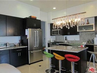 5th image of 401 N Serrano Ave #Penthouse 4