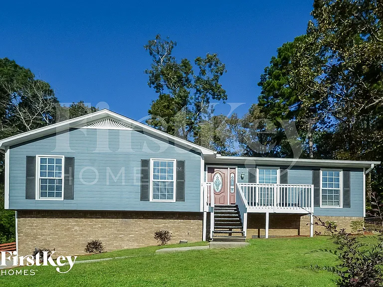 3129 Cedarbrook Ln — Photo 1