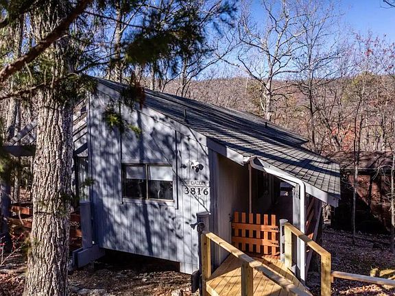 3rd image of 3816 Ericksen Cir