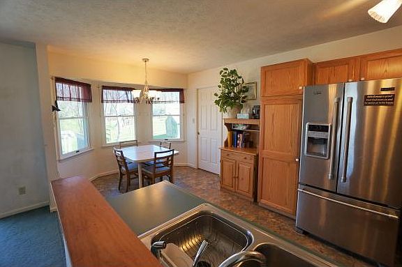 4th image of 20399 Longview Dr