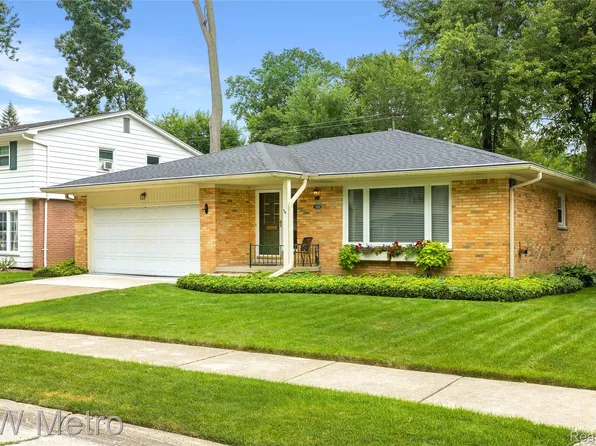 3201 Marion Dr, Royal Oak, MI 48073