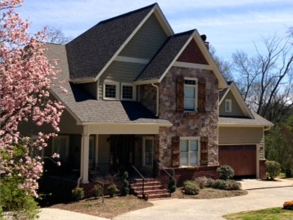 3rd image of 37 Fairhills Dr