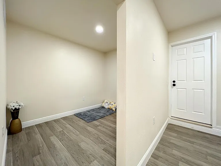 Park Manor Dr — Photo 13