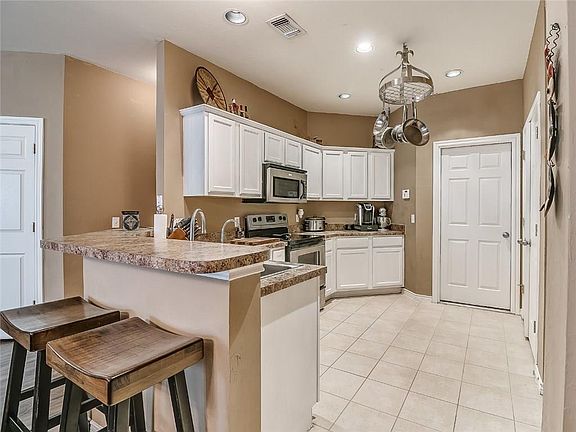 5th image of 6700 Gaelic Glen Dr