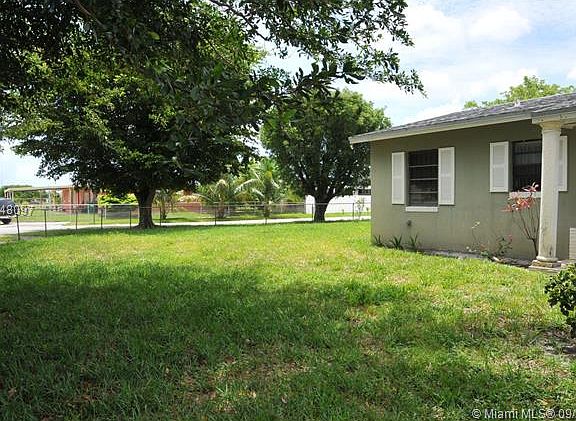 4th image of 4350 NW 207th Dr