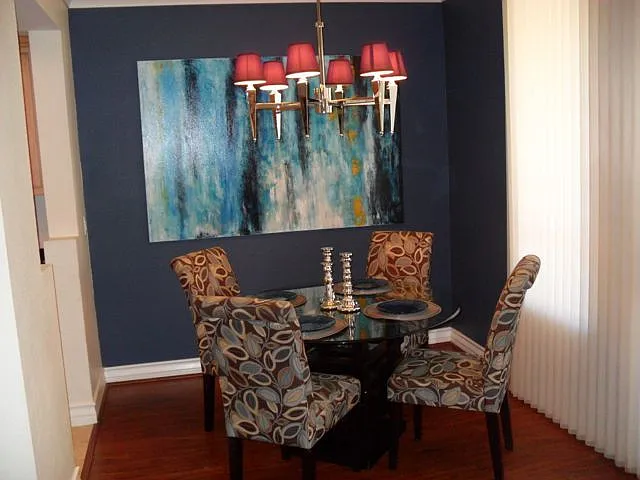 Meridian - Luxury 1Bdr/Bath Fully Furnished (Utilities Included) — Photo 3