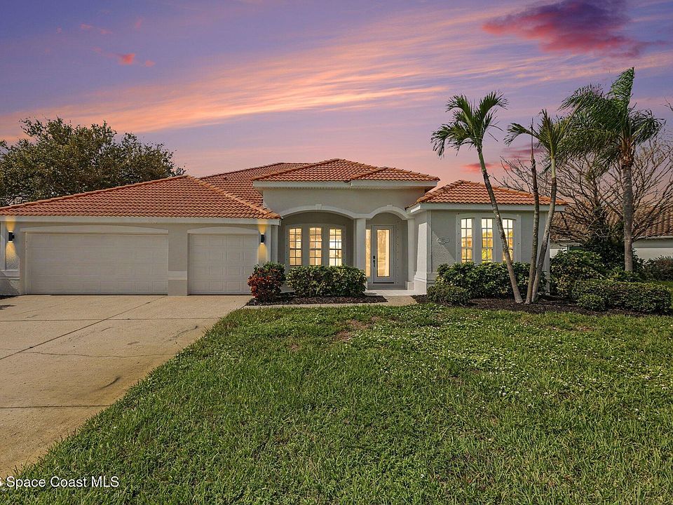 1st image of 572 Oceanside Blvd