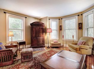 595 Watertown St #3, Newton, MA 02460