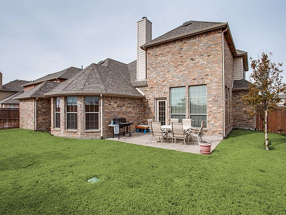 3rd image of 2616 Deer Hollow Dr