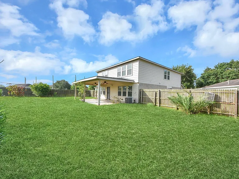 15202 Lynford Crest Dr — Photo 43