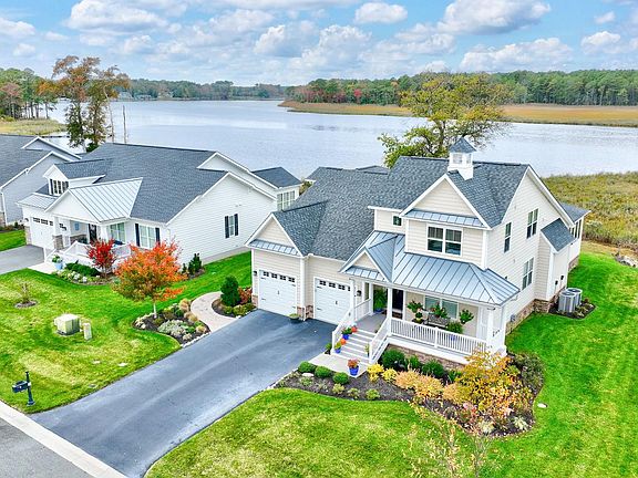 3rd image of 36942 Creekhaven Dr