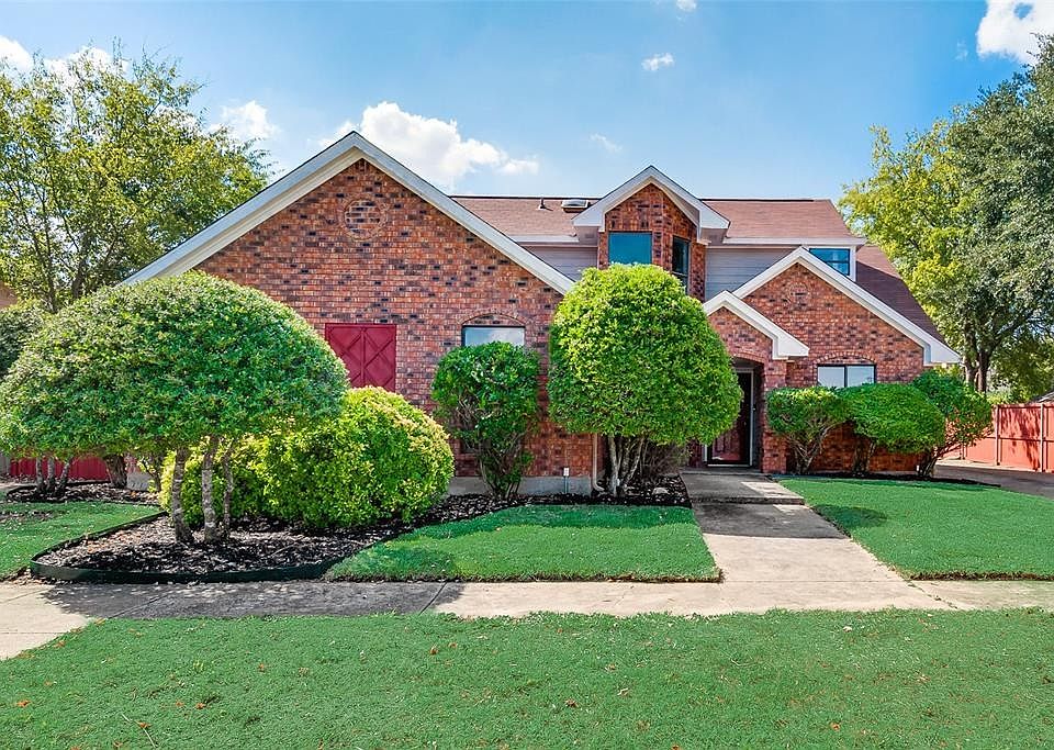 1st image of 1004 Alden Dr