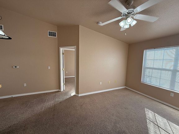 3rd image of 3901 Sonoma Springs Ave APT 1205