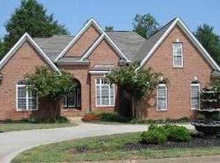 450 Winesap Rd, Duncan, SC 29334