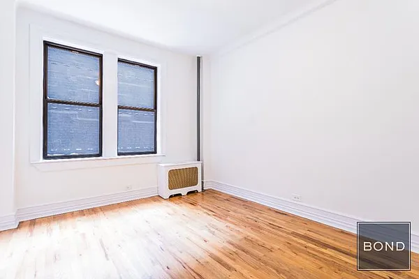 Rented by Bond New York | media 27