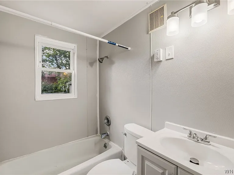 171 Weston Ave — Photo 16