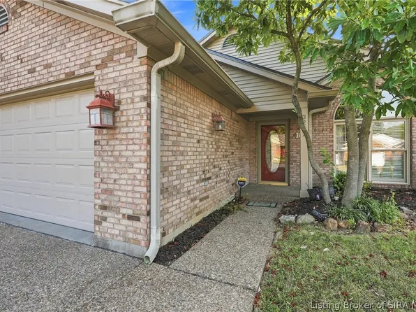 3212 Slate Creek Court, New Albany, IN 47150