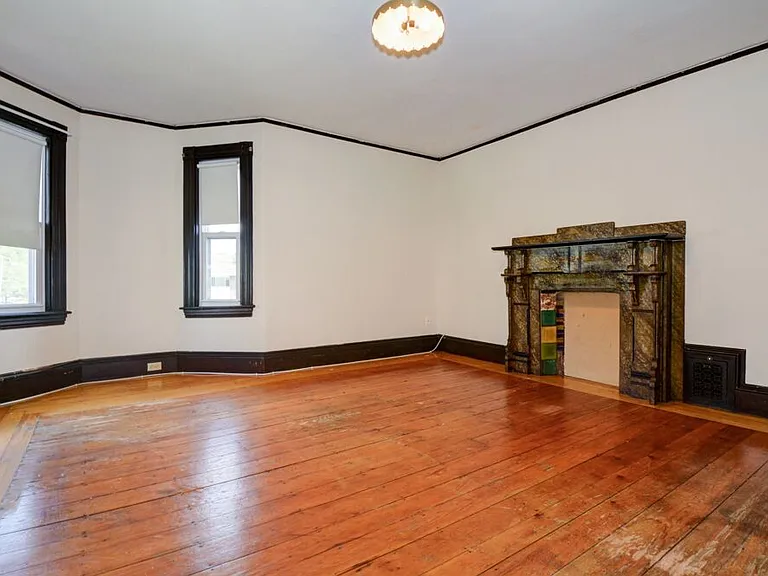 48 South St #1 — Photo 3