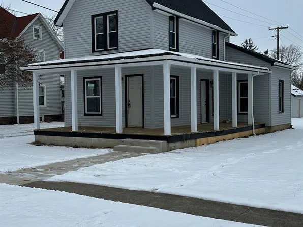 516 Woodland Ave, Willard, OH 44890