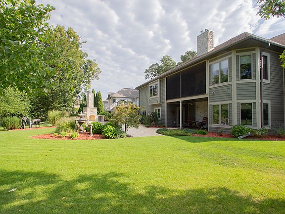 3rd image of 408 Riverwood Ct