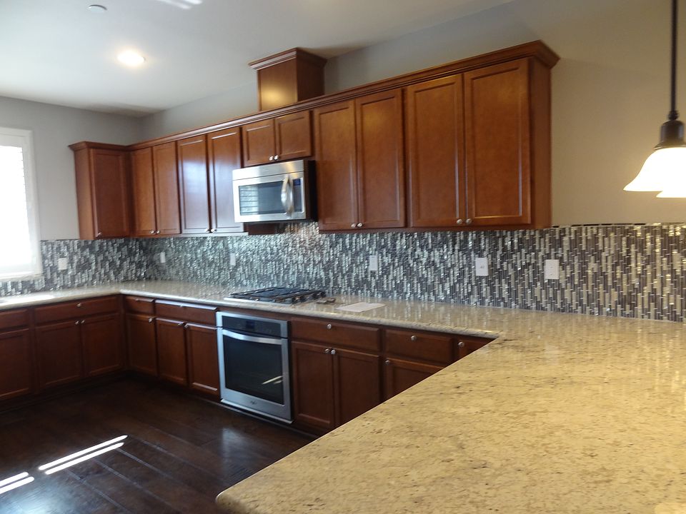 1st image of 7068 N Mariposa Ct