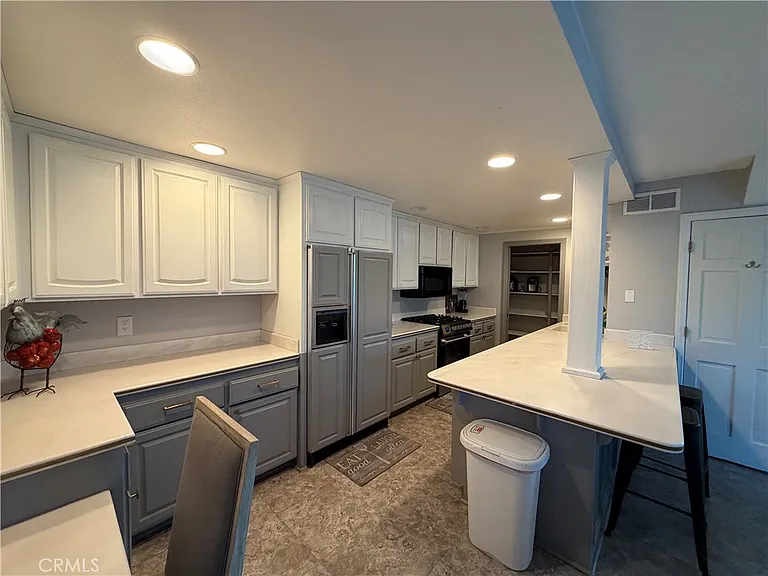 1553 Chalgrove Dr — Photo 5