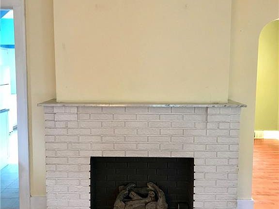 4th image of 1415 Pursell Ave