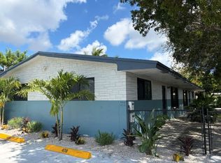 408 SW 8th St, Hallandale Beach, FL 33009