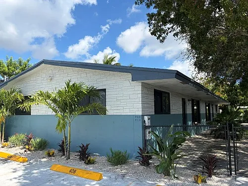 408 SW 8th St Photo 1