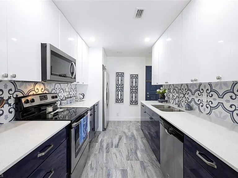 1 Bluebill Ave #803 — Photo 8