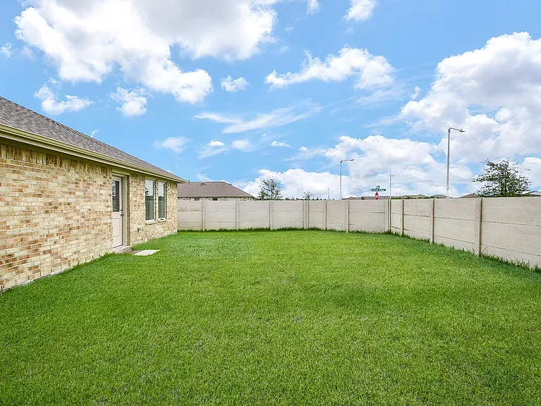 2815 Fountain Woods Dr — Photo 30