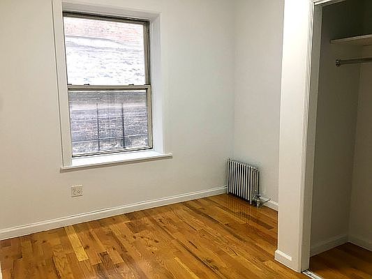 3rd image of 610 W 204th St #7