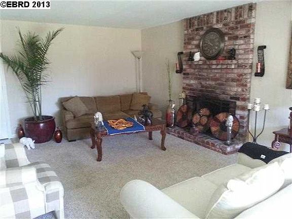 3rd image of 1612 Mission Dr