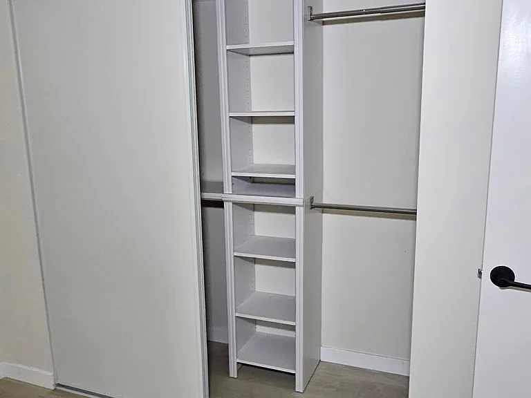 9001 Orion Ave #3 — Photo 6