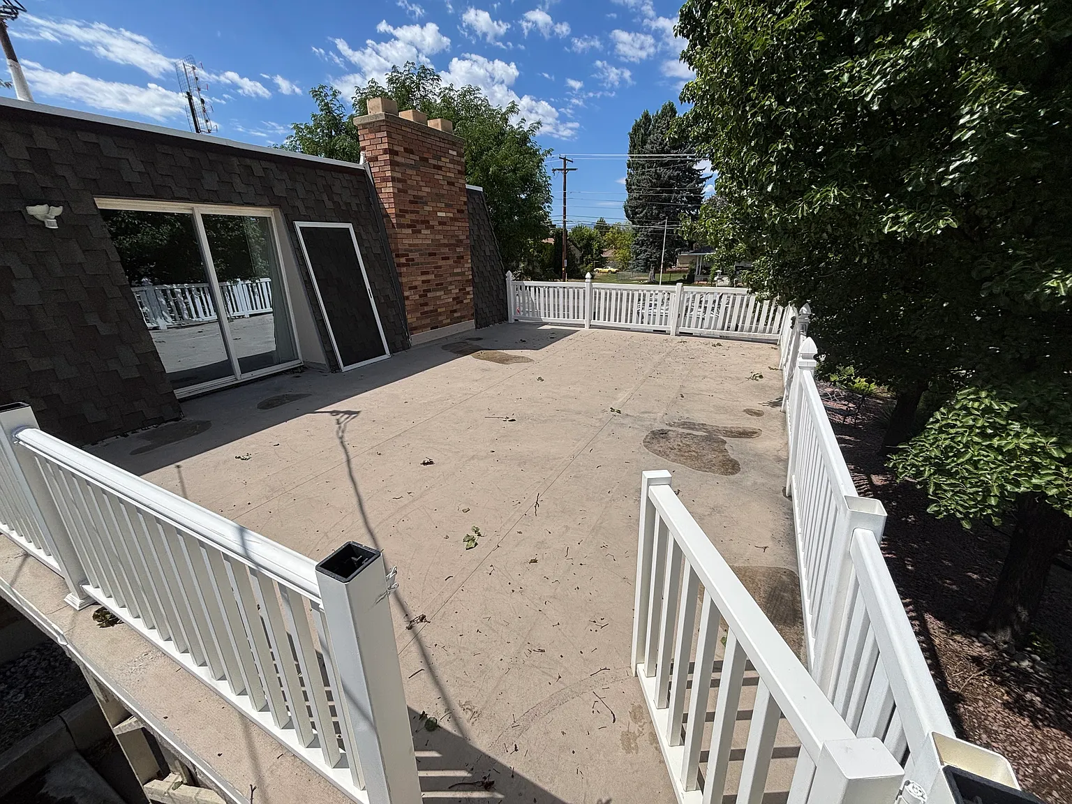 3 bed, 1.5 bath, 1230 sqft, $2,100 — Photo 4