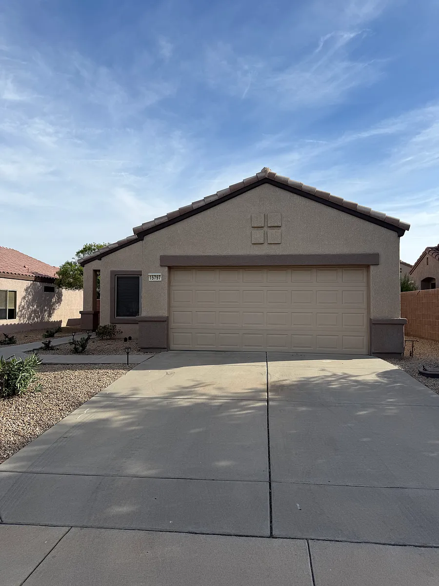 Building Photo - 15797 W Remington Dr