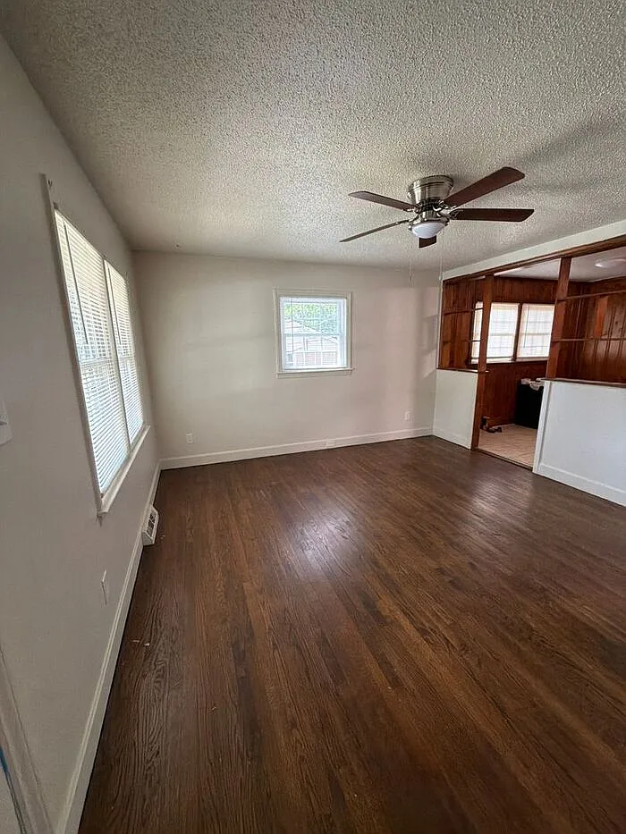 3 bed, 1.0 bath, 1000 sqft, $1,650 — Photo 4