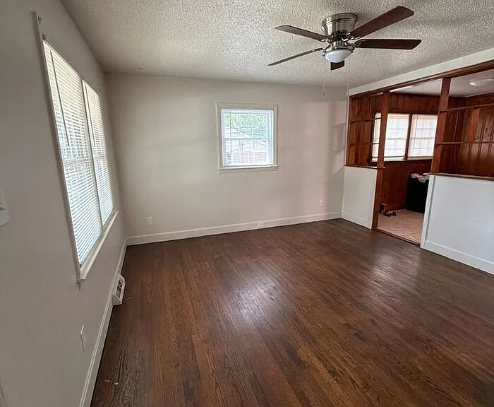 4410 Brooktree Dr — Photo 4
