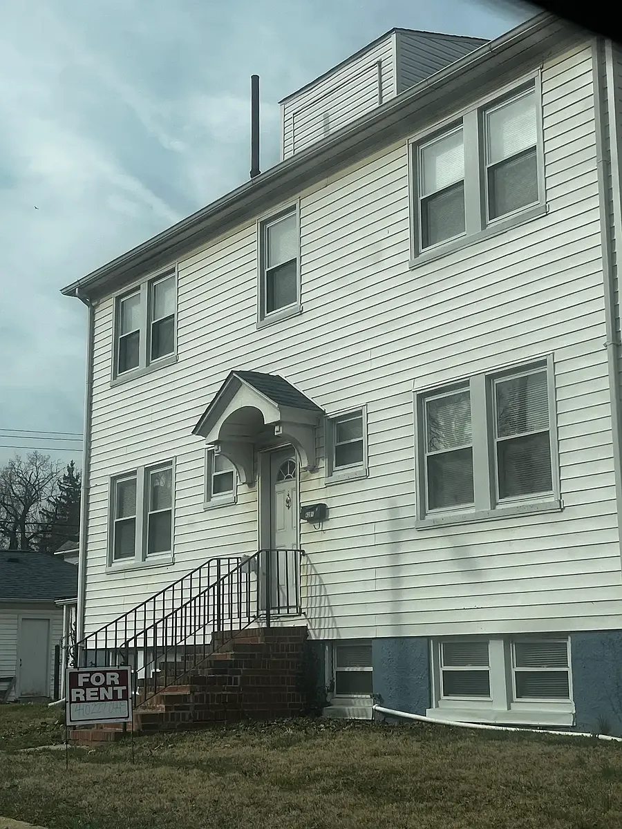 Building Photo - 4301 Elderon Ave #2
