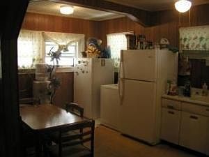 3rd image of 2418 Patterson Ave