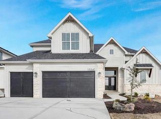15395 W 161st Ct, Olathe, KS 66062