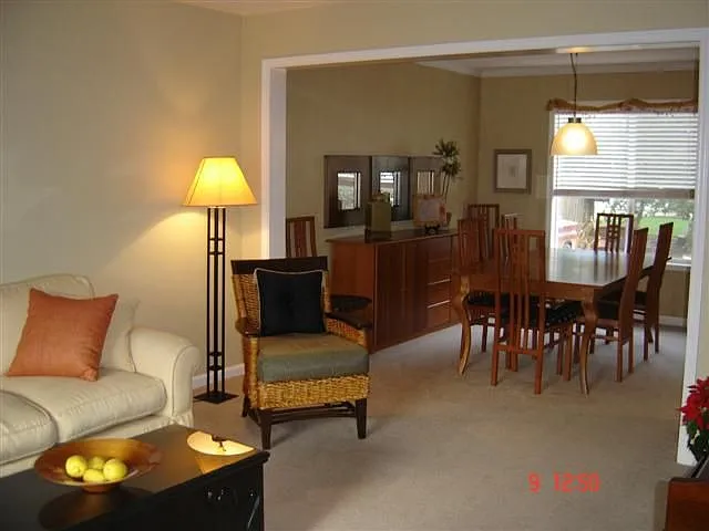 673 Springridge Dr NE photo 1