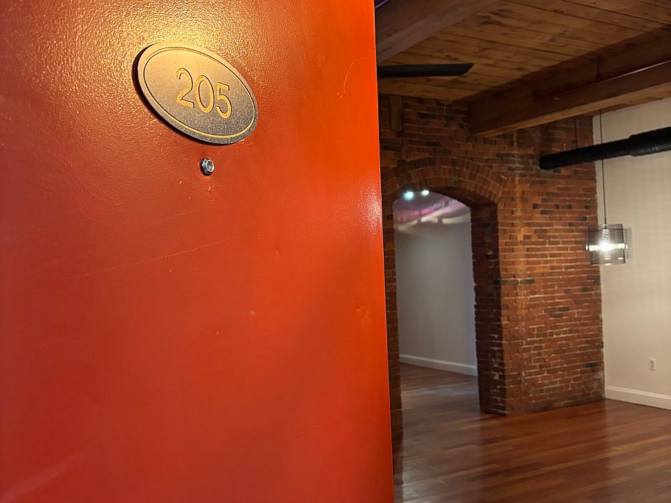 Entrance on second floor, elevator in lobby