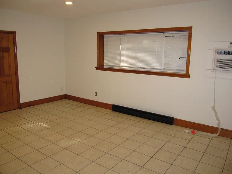 75 Nicholas Rd #C — Photo 5