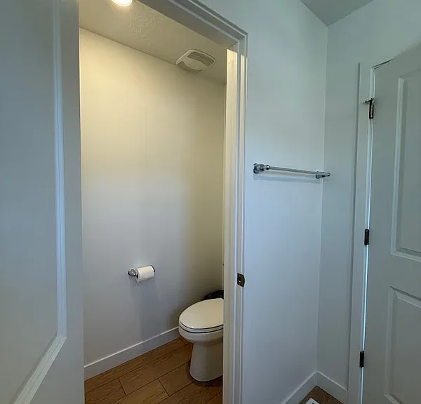 41 E Ferndell St — Photo 29