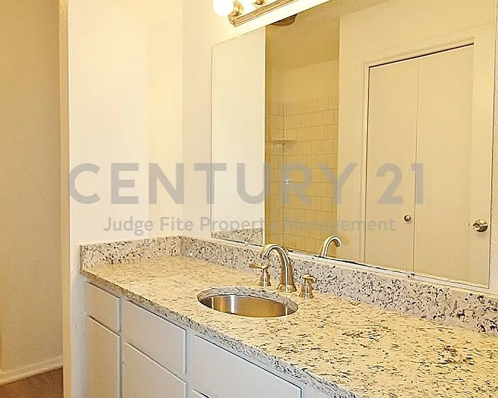 1705 Fitzgerald Ct — Photo 9