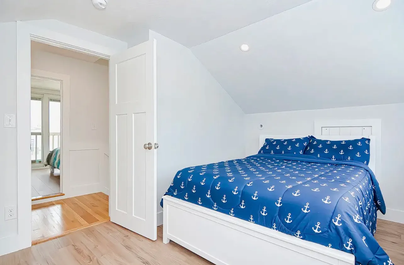 135 Taylor Avenue - 1 — Photo 3